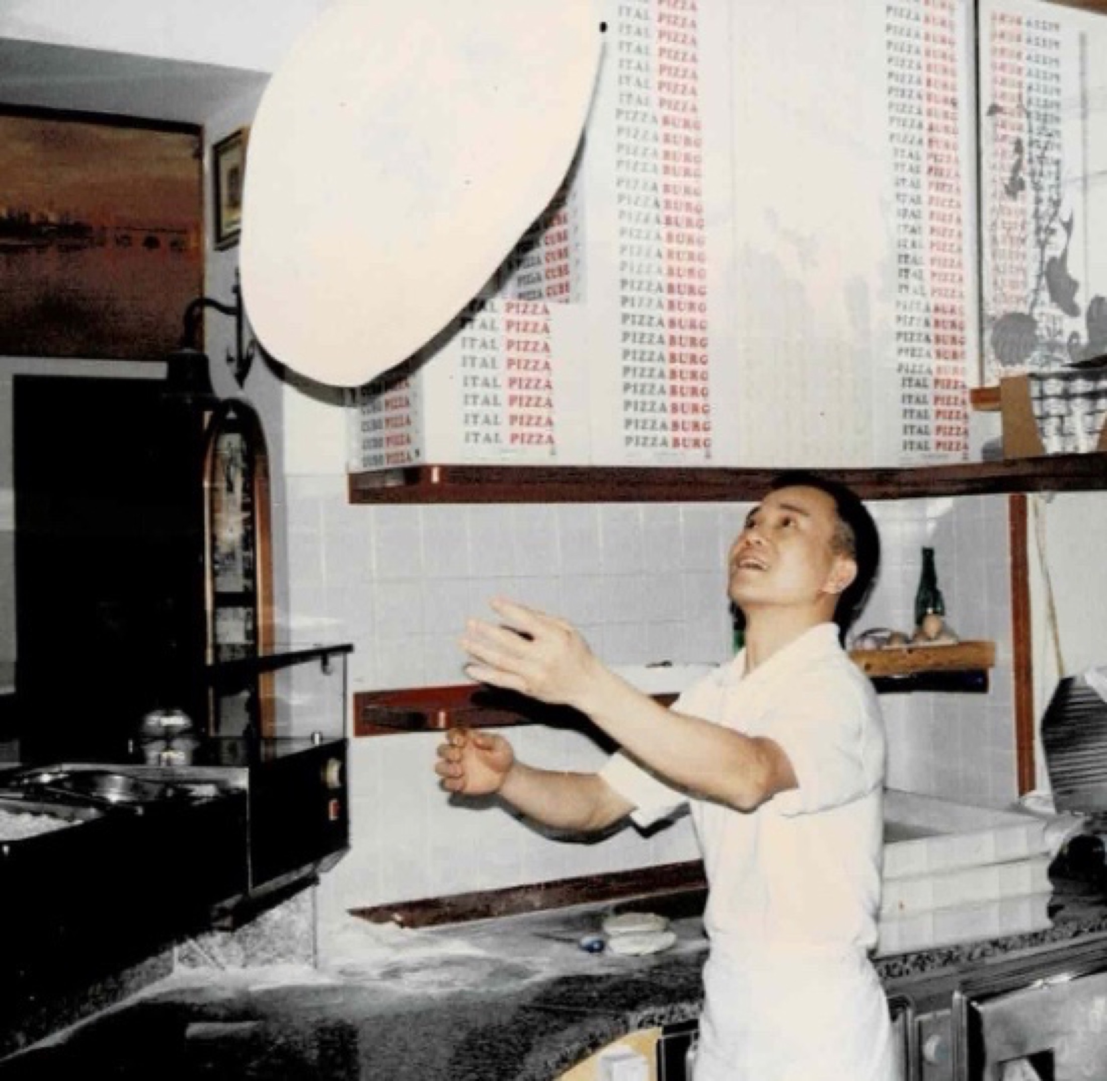 Thang al lavoro in pizzeria